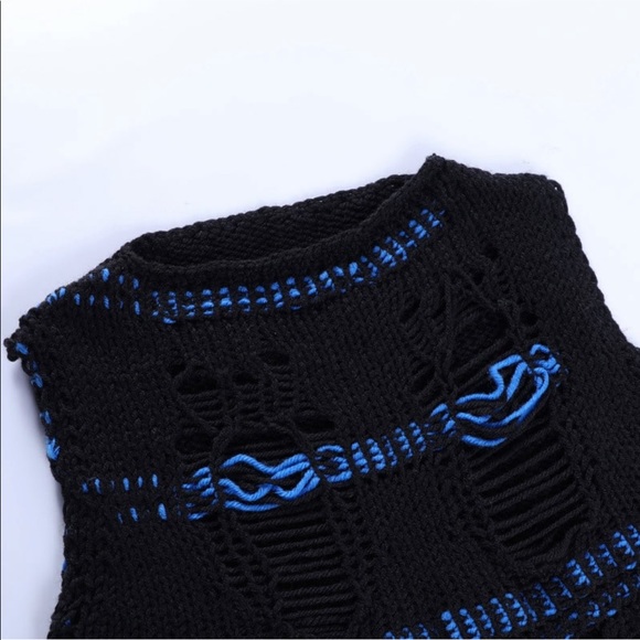 2Tone Deconstructed Sweater Tank - Picture 3 of 5